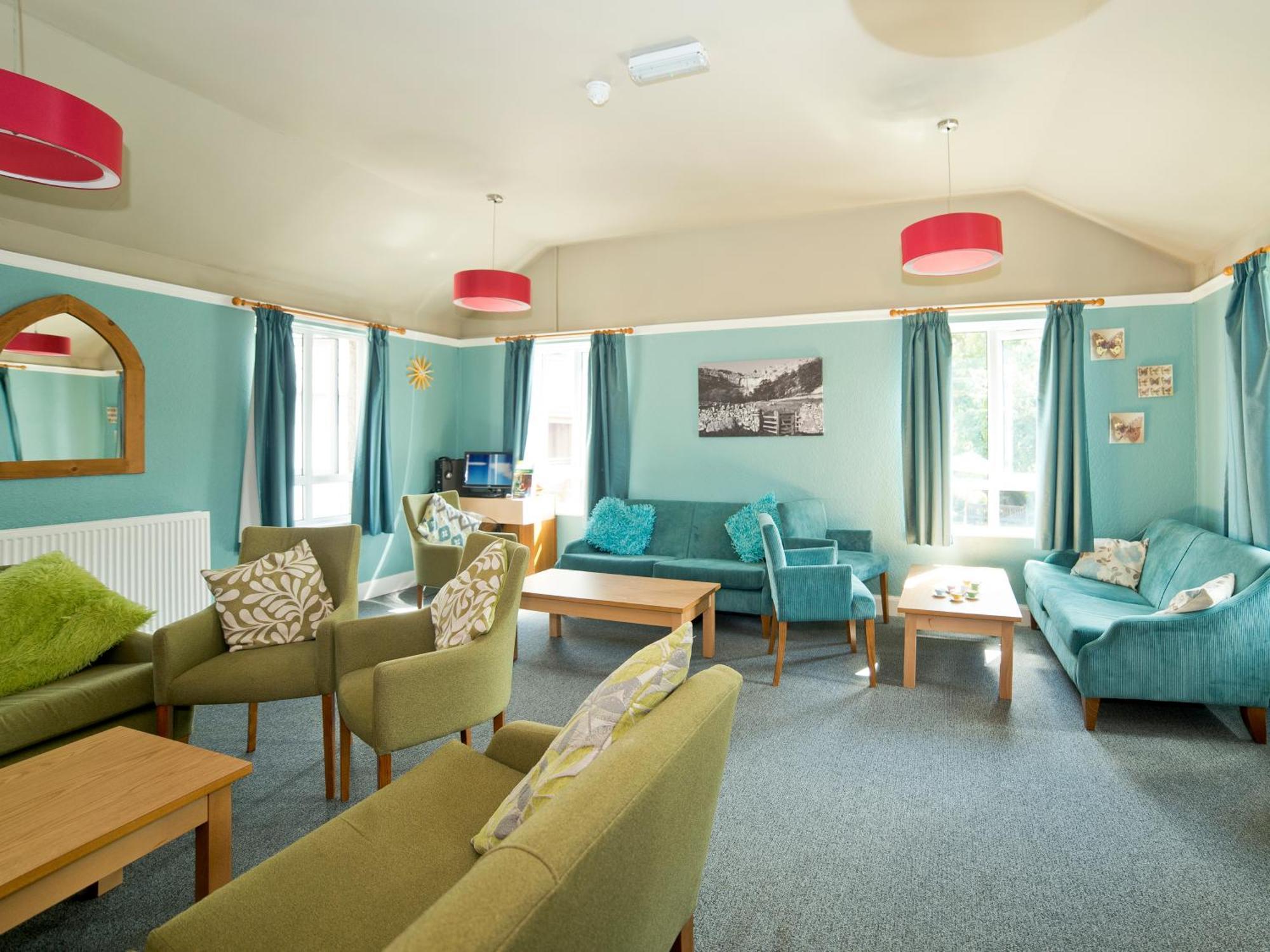 Yha Malham Hostel Bagian luar foto