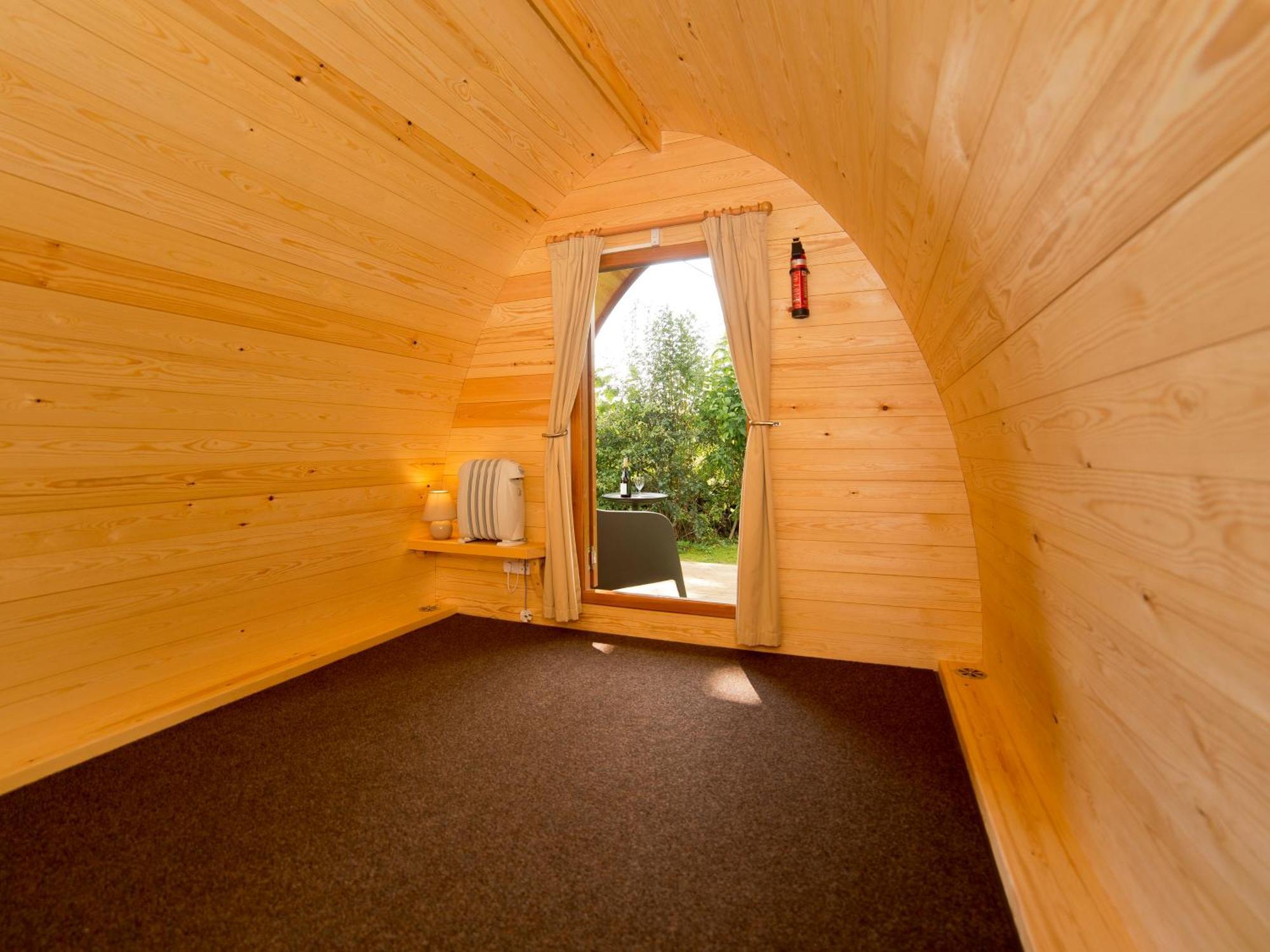 Yha Malham Hostel Bagian luar foto